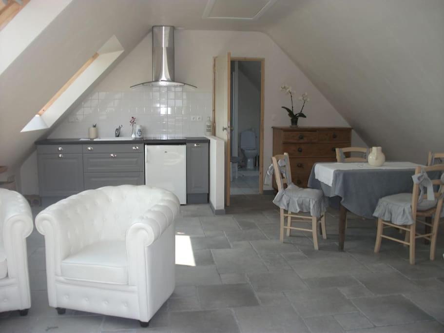 Ferienwohnung Terrasse, Campagne Et Mer Troguery Exterior foto
